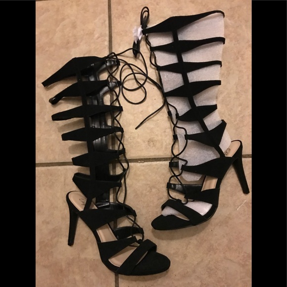 BLACK GLADIATOR HEELS, NEVER WORN !! - Picture 4 of 4